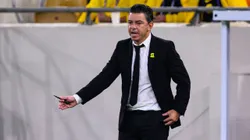 Nueva derrota de Gallardo con Al Ittihad y con polémicas decisiones.
