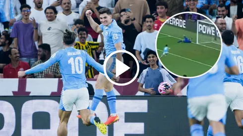 El festejo de Julián Álvarez tras su gol de pecho a los 40 segundos.