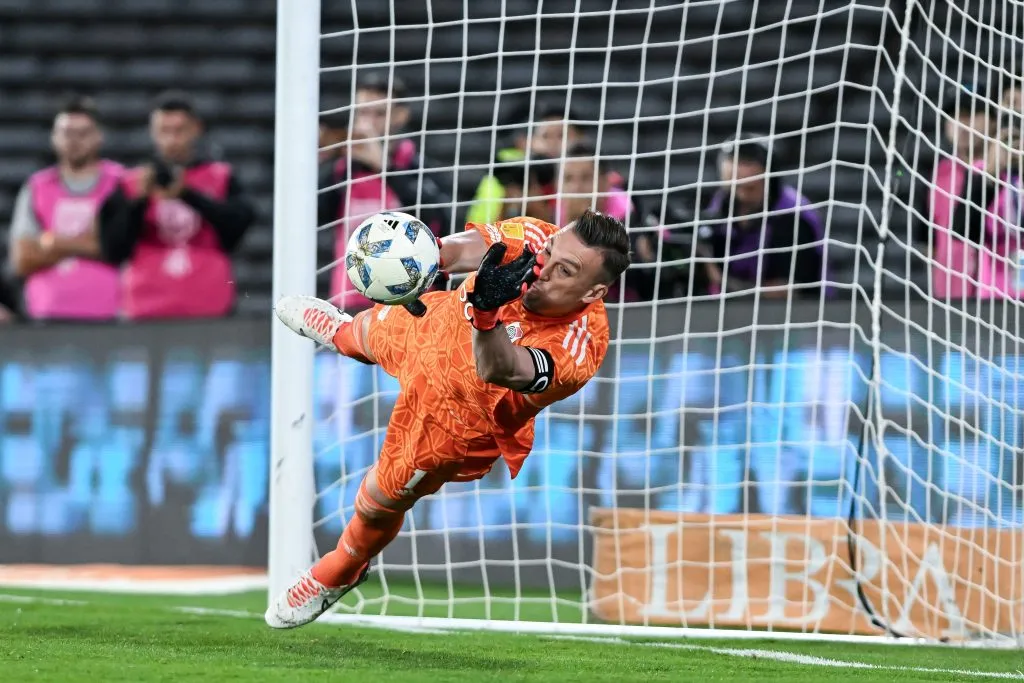 Armani viene de tapar un penal contra Rosario Central. (Foto: Getty Images)