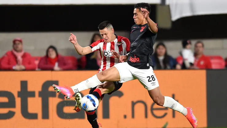Leonardo Godoy durante un partido de Estudiantes.