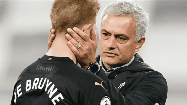 Mourinho reveló cómo fueron las salidas de Salah y De Bruyne
