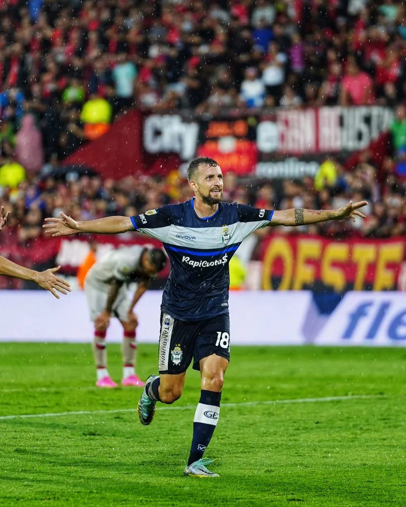 Nicolás Colazo marcó el único tanto en el desempate. (Foto: Prensa Gimnasia).
