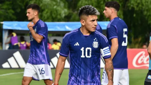 Thiago Almada, una de las figuras de Argentina.