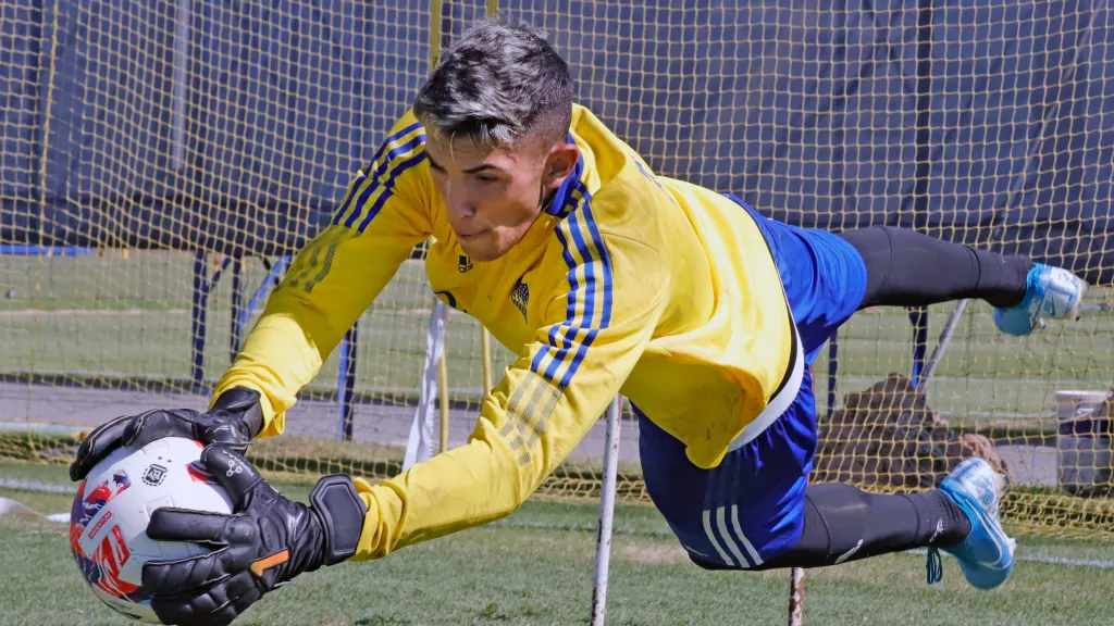 Leandro Brey reemplazó a Javier García ante Racing.