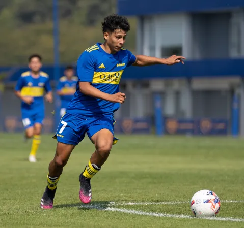 Luka Andrade en la novena de Boca. (Prensa Boca)