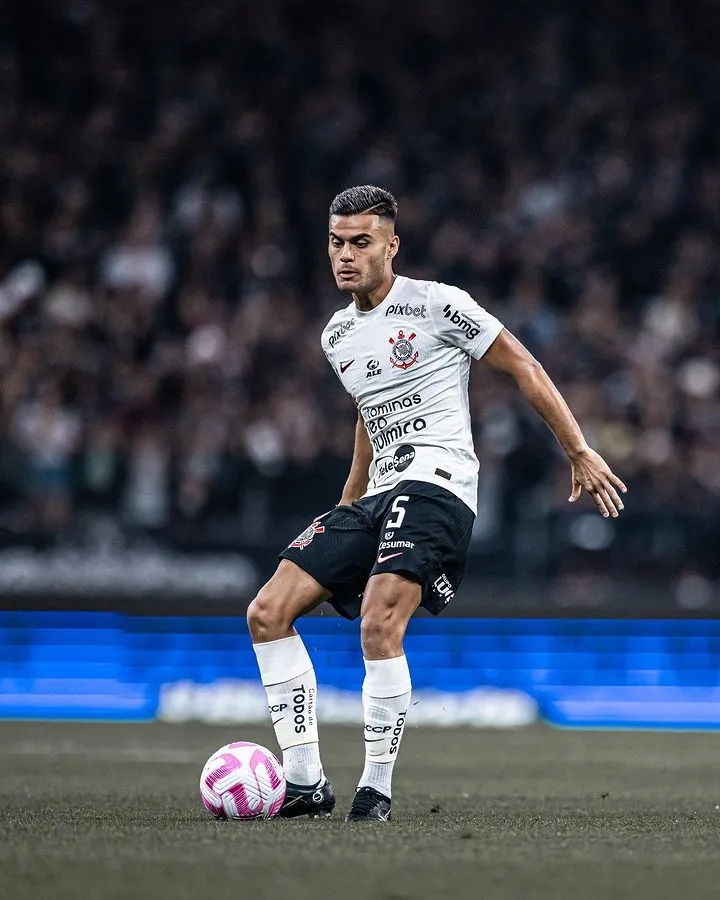 Fausto Vera no está en los planes de Corinthians para el 2024. (Foto: Instagram).