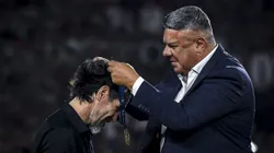 Hinchas de Estudiantes insultaron a Tapia desde las tribunas.