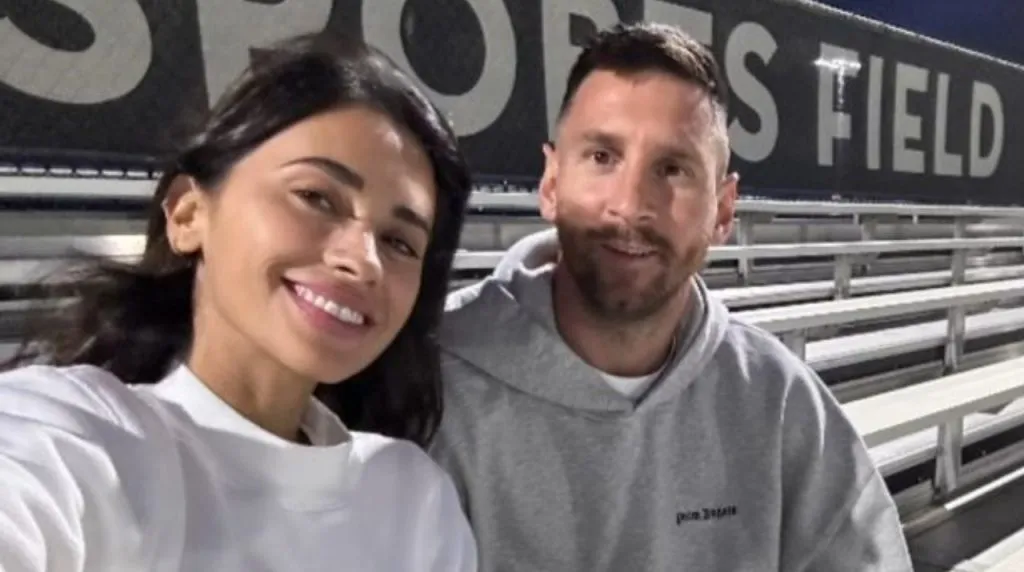 Antonela con Messi en la casa de Inter Miami. (Foto: Instagram / @antonelaroccuzzo)
