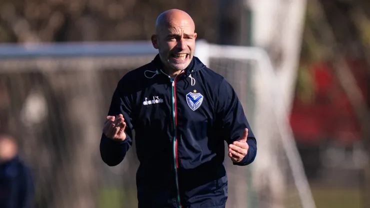 Vélez anunció la salida de Sebastián Méndez.