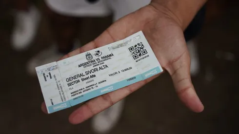 Las entradas del fútbol argentino sufrirían la posible devaluación.