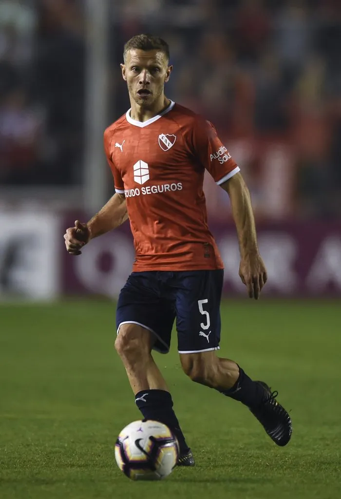 Nicolás Domingo durante su último paso por Independiente. (Getty Images)