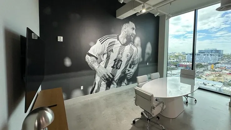 Chiqui Tapia encabezó la inauguración en Miami.