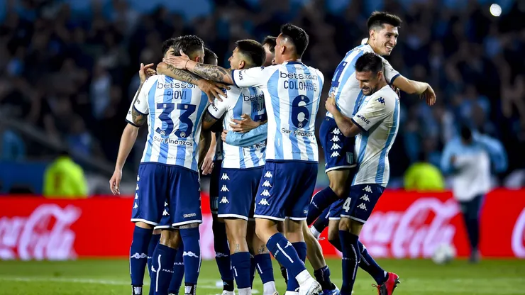 Racing sigue esperando por un nuevo entrenador.