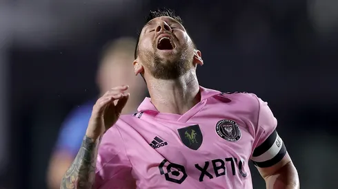 Messi nunca pudo levantar este trofeo.