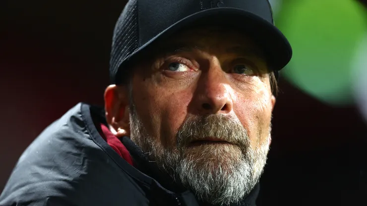 Rafa Benítez insinúa que hay algo oculto detrás de la salida de Klopp del Liverpool