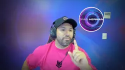 El ex delantero se mostró enojado por las actitudes de una participante del reality show.