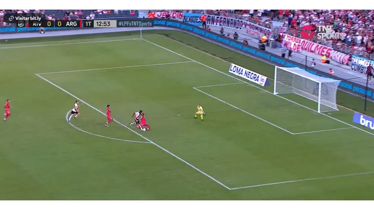 VIDEO | Polémica en River vs Argentinos Juniors: ¿Fue penal de Galván a Borja?