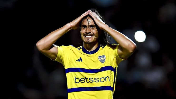 Cavani en el empate ante Platense.