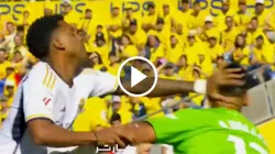 El manotazo de Rodrygo a Álvaro Vallés de Las Palmas.