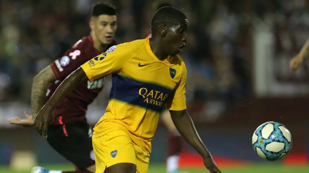 Hurtado, en un partido entre Boca y Lanús por la Superliga 2019 (Getty Images).