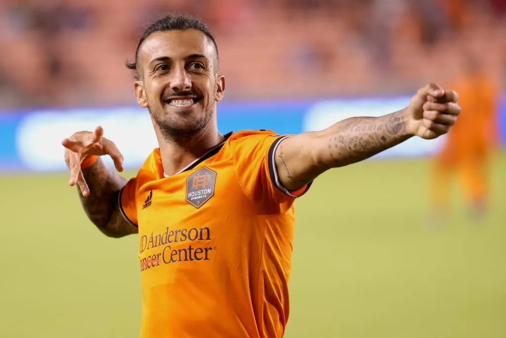 Urruti llegó a Platense procedente del Houston Dynamo.