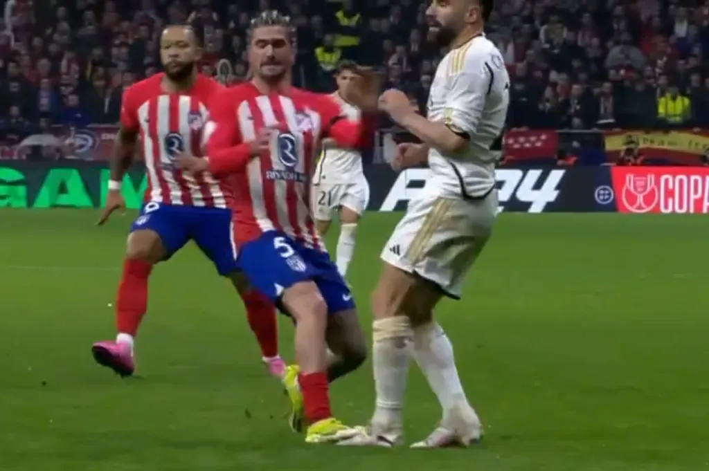 La jugada de la polémica. Rodrigo De Paul debió ser expulsado vs. Real Madrid por la Copa del Rey.