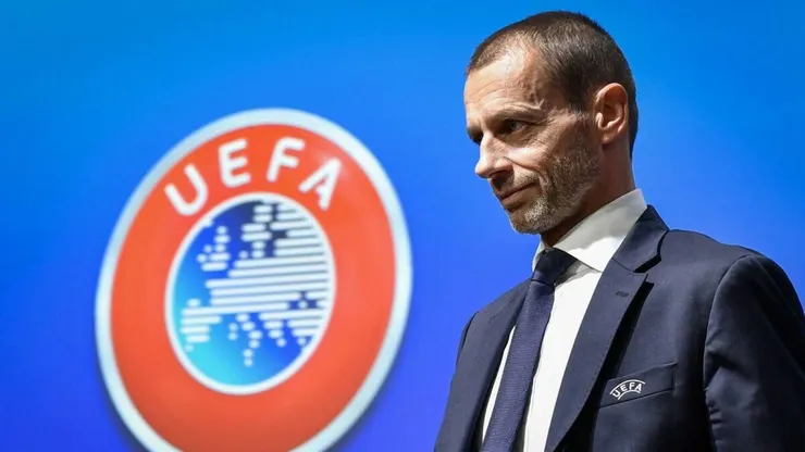 Renuncia y lucha de egos en la UEFA