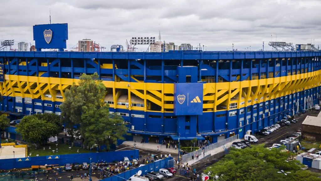 Boca quiere ampliar a La Bombonera. (Getty Images)