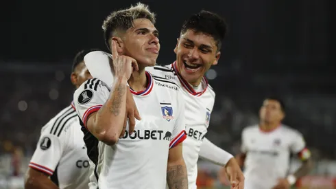 Futbol, Colo Colo vs Monagas SC. Fase de grupos, Copa Libertadores 2023. El jugador de Colo Colo Carlos Palacios, izquierda, celebra su gol contra Monagas SC durante el partido del grupo F de la Copa Libertadores realizado en el estadio Monumental de Santiago, Chile. 19/04/2023 Felipe Zanca/Photosport Football, Colo Colo vs Monagas SC. 2023 Copa Libertadores Championship. Colo ColoÕs player Carlos Palacios, left, celebrates his goal against Monagas SC during the group F match of the Copa Libertadores Championship at the Monumental stadium in Santiago, Chile. 19/04/2023 Felipe Zanca/Photosport