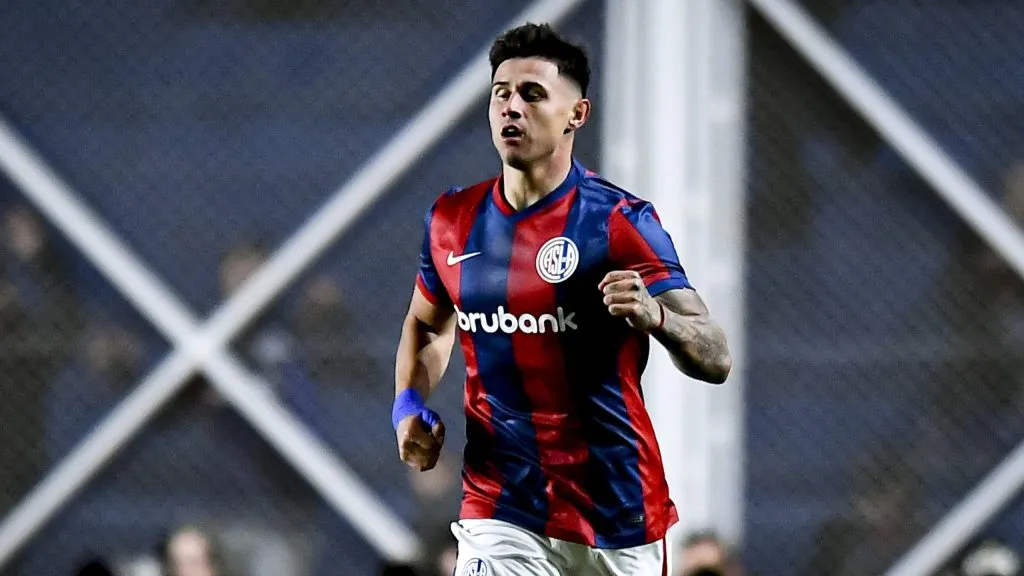 Adam Bareiro, el goleador de San Lorenzo de Almagro que busca Boca.