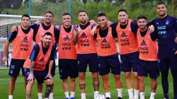 Marcos Acuña se recuperó de su lesión y podrá estar disponible para Scaloni y Sevilla.