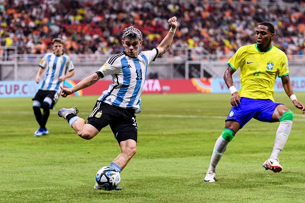 Santiago López tuvo un gran rendimiento con Argentina en el Mundial Sub 17 de Indonesia.