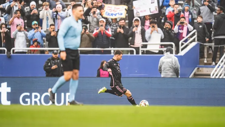 Messi tuvo un partido discreto ante Dallas.
