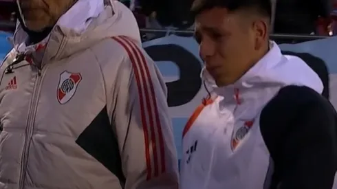 Tobías Leiva salió entre lágrimas y visiblemente con molestias.