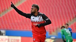 El delantero colombiano se refirió a su futuro en el club.