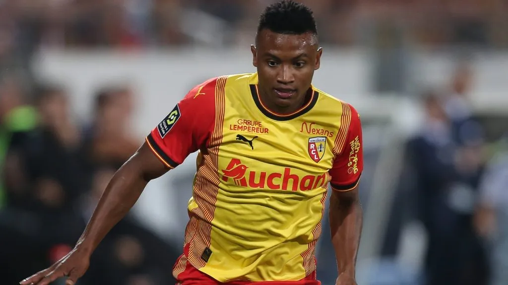 Óscar Cortés, Lens