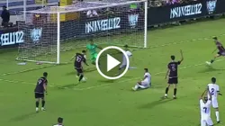 La doble atajada del arquero de El Salvador para evitar el primer gol de Messi en 2024