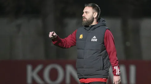 El ex Boca brindó su primera conferencia de prensa como entrenador de Roma.