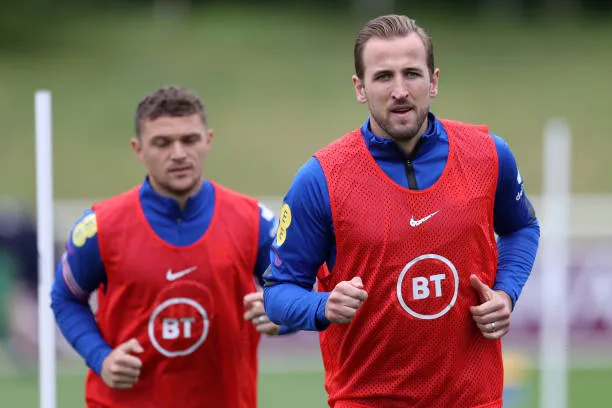 Trippier y Kane se conocen a la perfección, con más de 4 años como compañeros en Tottenham y el seleccionado inglés (Photo by Catherine Ivill/Getty Images)