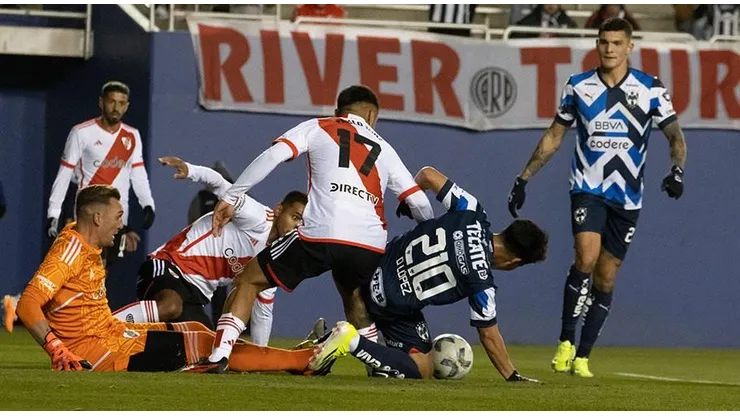 Los hinchas de River criticaron ferozmente el rendimiento de Palavecino