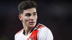 Julián Álvarez con la camiseta de River.