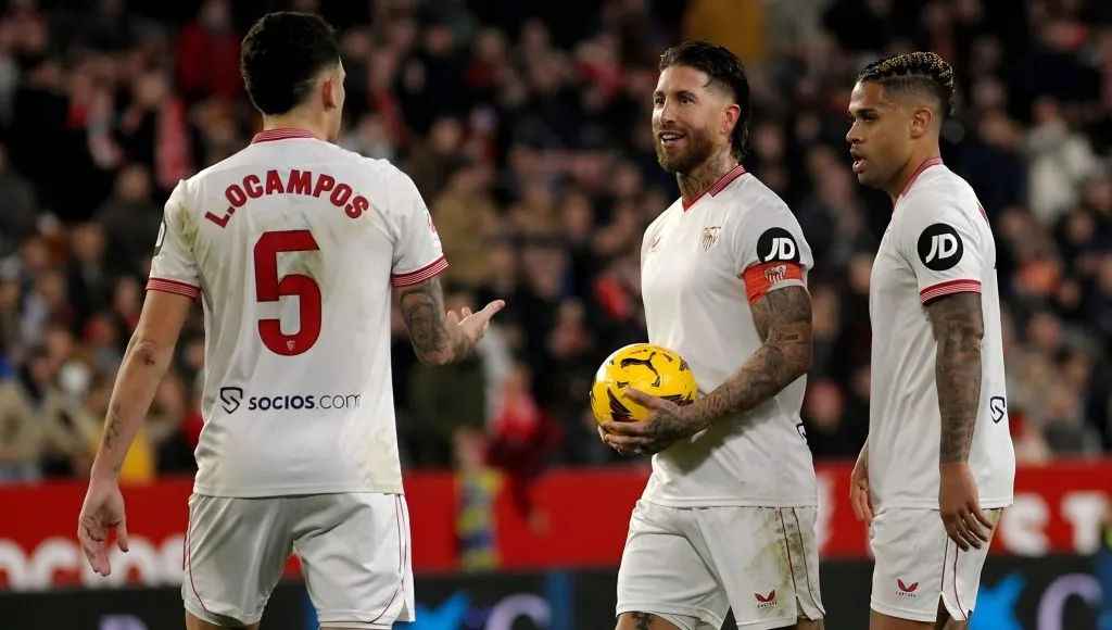Ocampos le quitó el penal a Sergio Ramos, que había pateado los últimos dos de Sevilla.