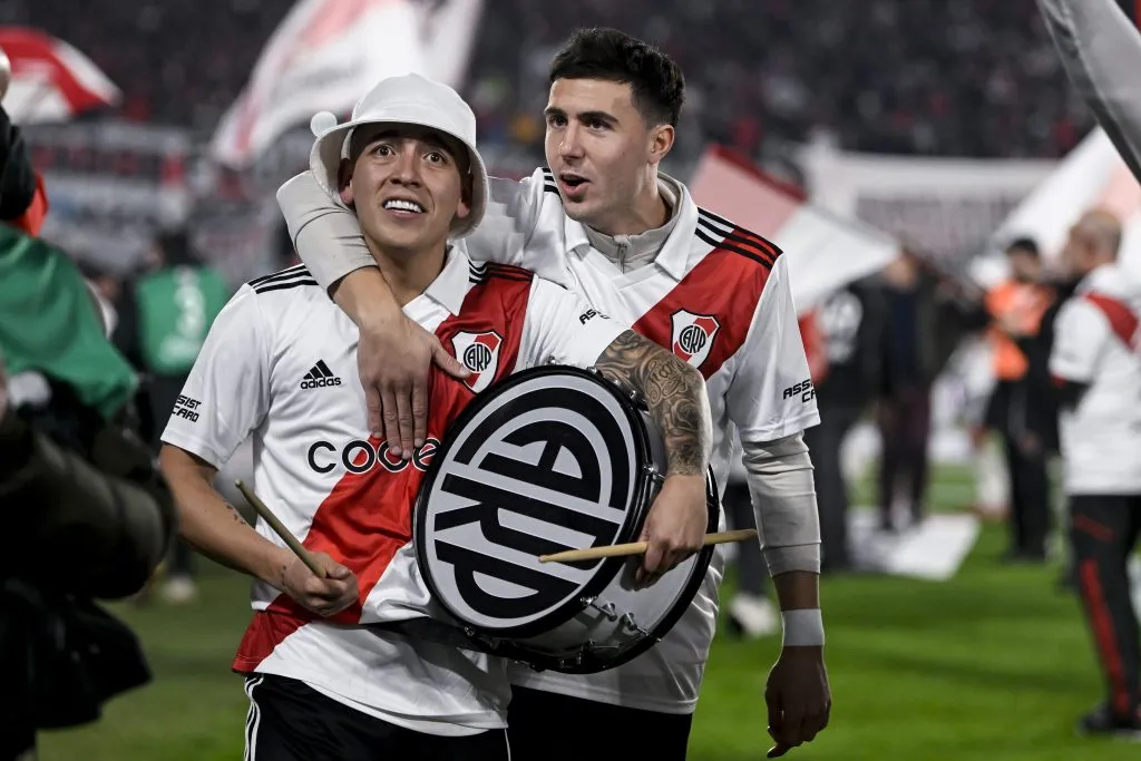 Paradela celebra la Liga Profesional 2023 junto a Barco. (Foto: Getty).