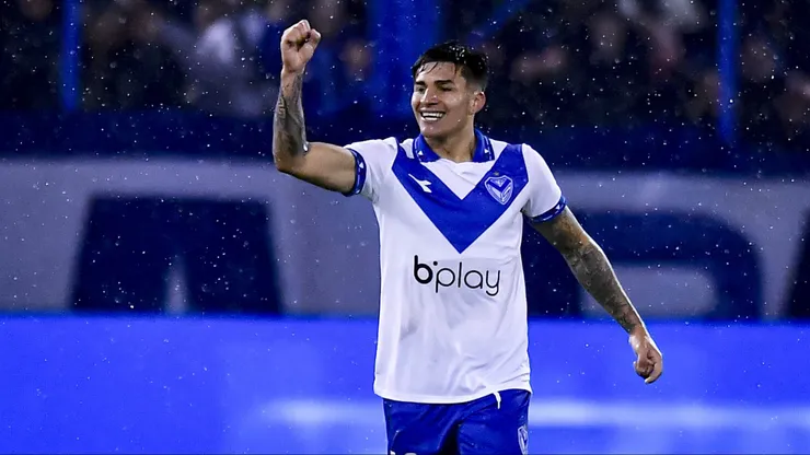 Santiago Castro con la camiseta del Fortín.