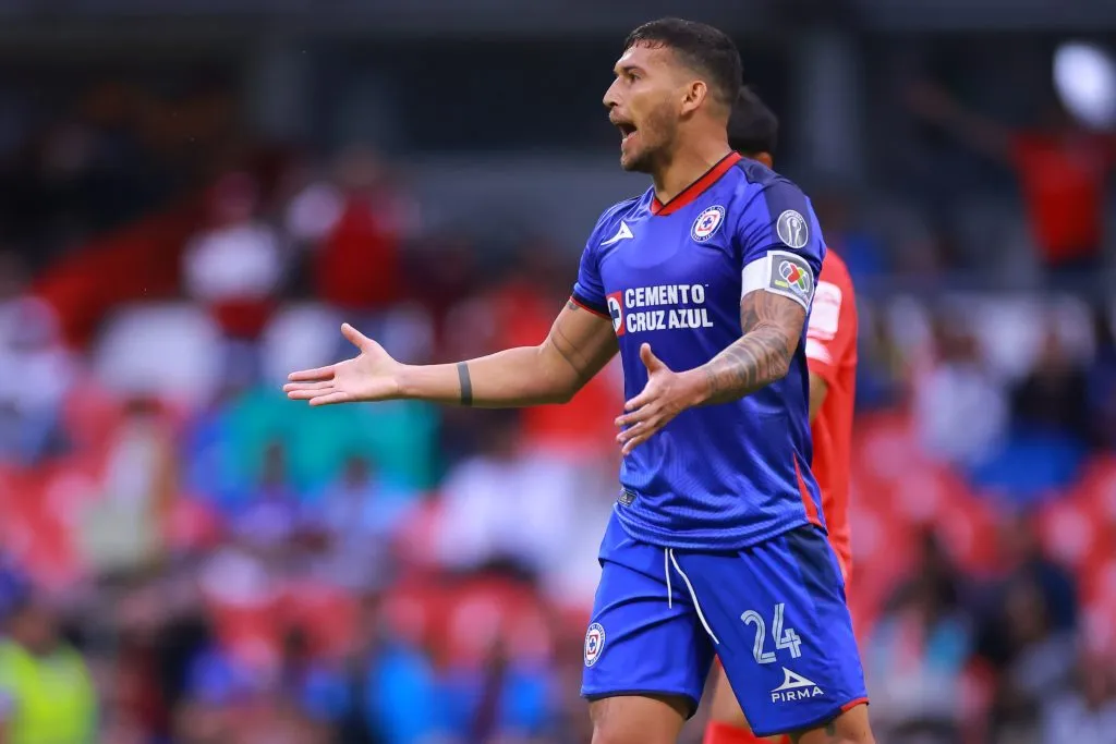 Escobar con la cinta de capitán de Cruz Azul. (Foto: Getty Images)