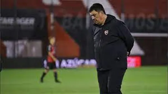 Burgos pasó por Newell’s y el Aris Salónica tras su salida del Atlético.