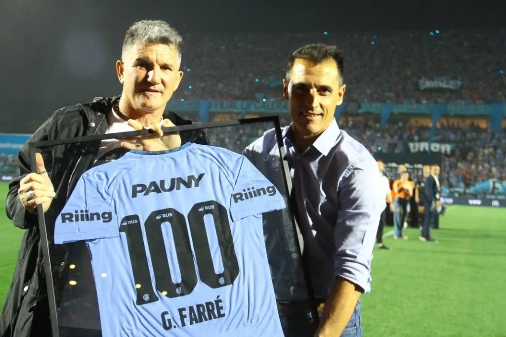 En octubre, Farré cumplió 100 partidos dirigiendo a Belgrano. Récord. Foto IG Farré.