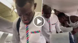 La selección de Gambia casi sufre una tragedia en pleno vuelo.