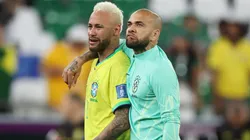 El padre de Neymar se encargó del pago del abogado de Dani Alves. Getty Images.