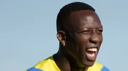 El peruano se comprometió a extender su vínculo con Boca.